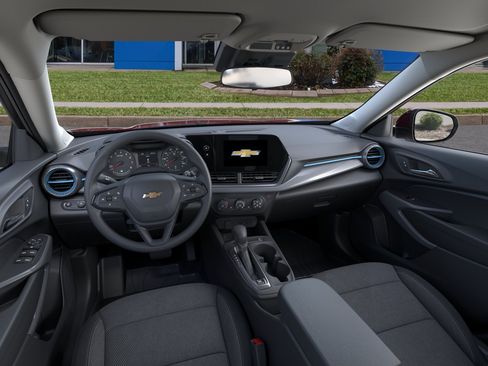 New 2026 Chevrolet Trax LS w/ LS Convenience Package FWD image 15