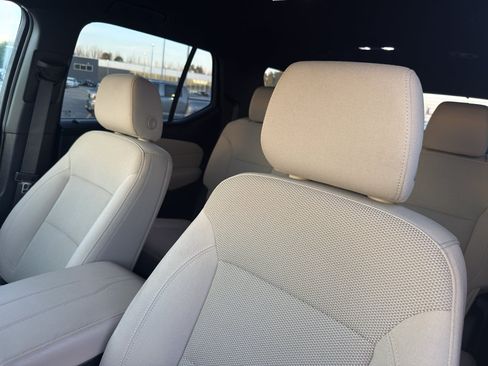 Certified 2023 Chevrolet Traverse LS w/ LPO, Floor Liner Package AWD/4WD image 27