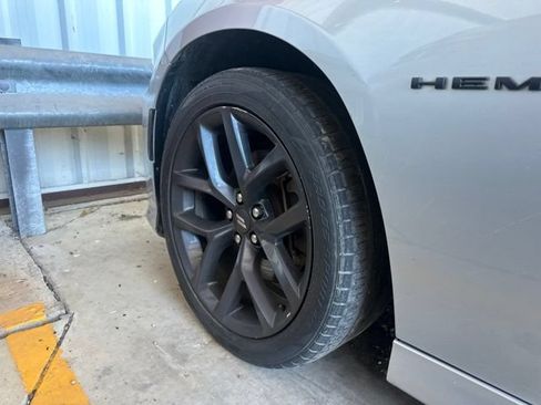 Used 2022 Dodge Charger R/T w/ Blacktop Package RWD image 18