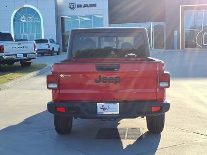 New 2025 Jeep Gladiator Sport