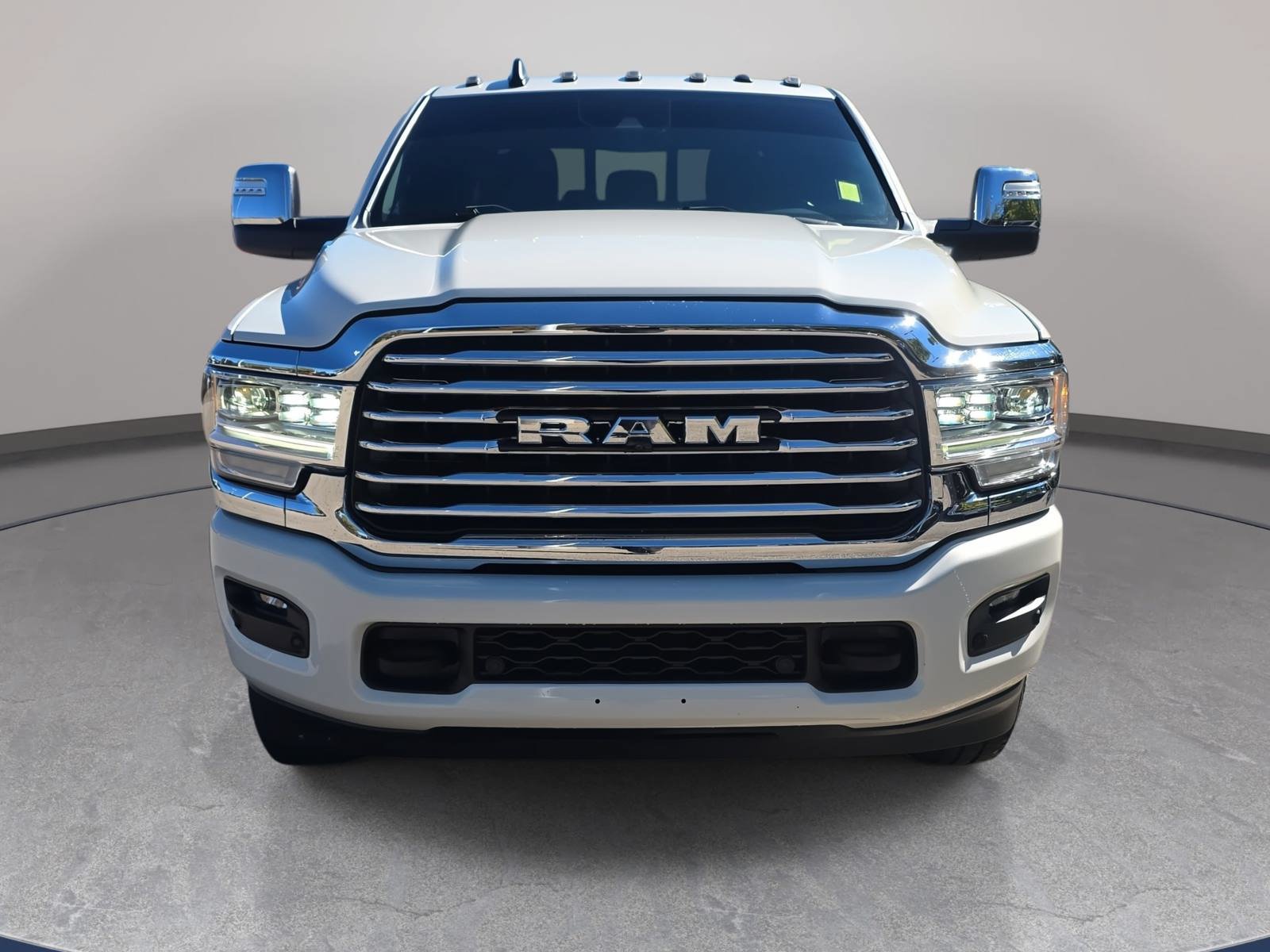 Used 2024 RAM 2500 Limited w/ Safety Group AWD/4WD image 2