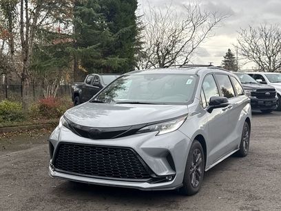Used 2025 Toyota Sienna XSE