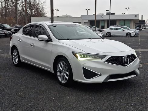 Used 2019 Acura ILX w/ Premium Package image 4