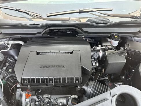 Certified 2025 Honda Pilot EX-L image 16