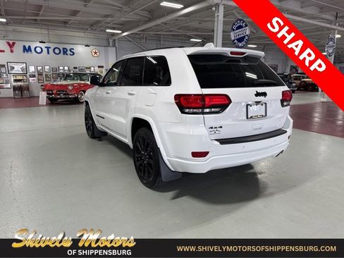 Used 2019 Jeep Grand Cherokee Altitude image 3
