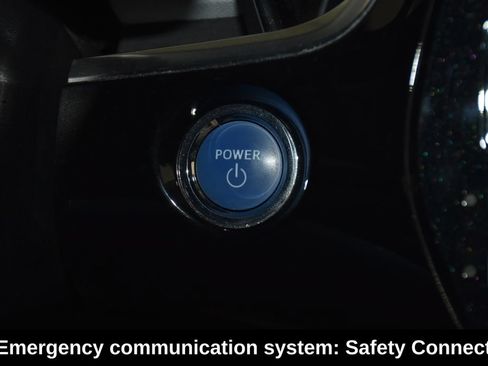 Used 2017 Toyota Prius Prime Advanced FWD image 16