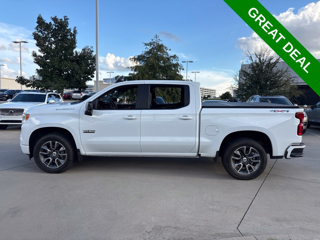 Used 2025 Chevrolet Silverado 1500 RST AWD/4WD image 8