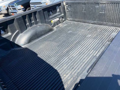 Used 2017 Ford F250 Lariat w/ Chrome Package image 19