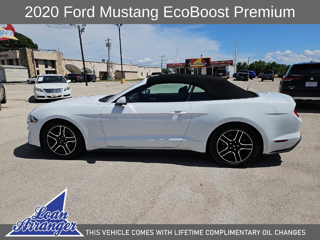 Used 2020 Ford Mustang Premium RWD image 7
