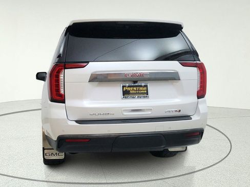 Used 2021 GMC Yukon AT4 w/ AT4 Premium Plus Package AWD/4WD image 9