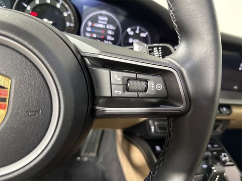 Certified 2023 Porsche 911 Carrera image 38