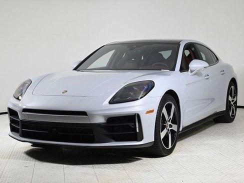 Certified 2024 Porsche Panamera 4 image 1