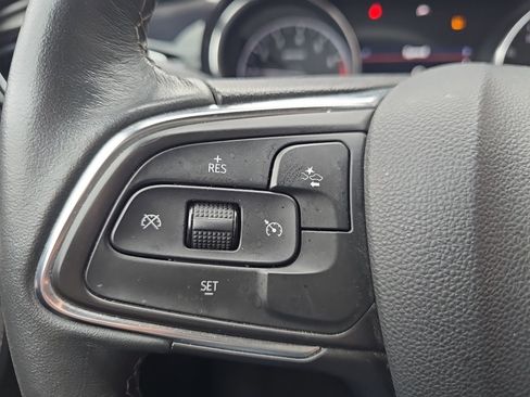 Used 2021 Buick Encore GX Select image 18