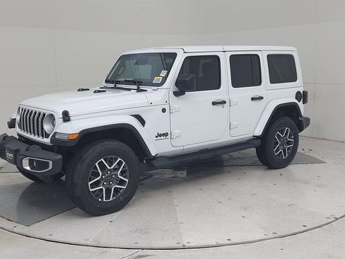 New 2026 Jeep Wrangler Sahara image 7