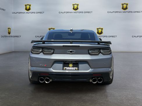 Used 2021 Chevrolet Camaro ZL1 RWD image 6