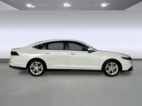Used 2024 Honda Accord LX image 8
