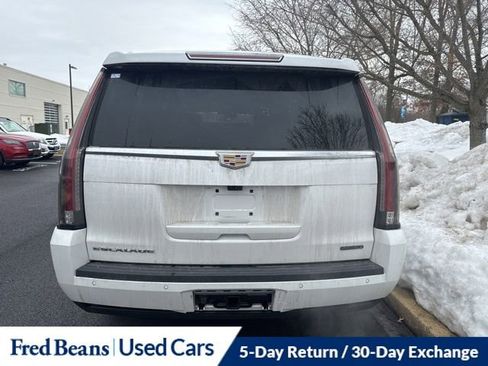 Used 2020 Cadillac Escalade ESV Luxury image 5