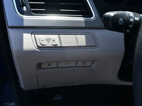 Used 2016 Hyundai Sonata SE FWD image 15