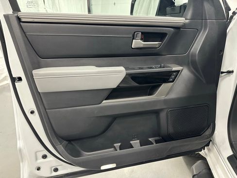 Used 2025 Toyota Tundra Limited image 8