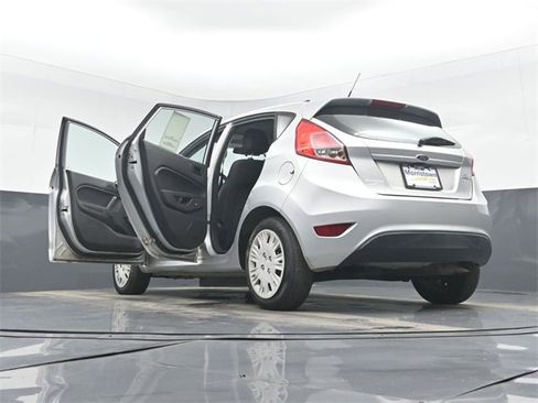 Used 2016 Ford Fiesta S image 50