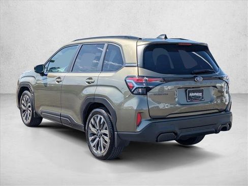 Used 2025 Subaru Forester Touring AWD/4WD image 8