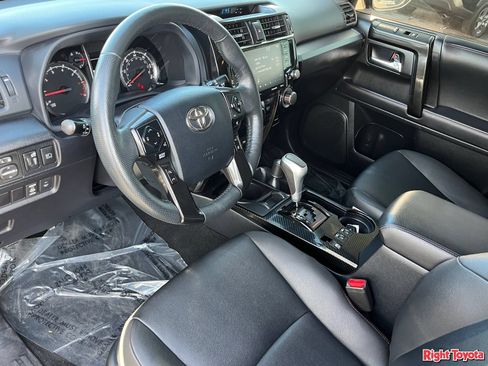 Certified 2024 Toyota 4Runner TRD Off-Road Premium w/ Moonroof Package AWD/4WD image 20