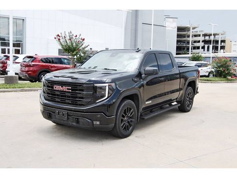 Used 2023 GMC Sierra 1500 Elevation RWD image 3