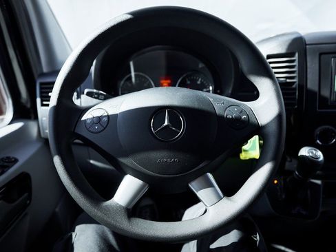 Used 2017 Mercedes-Benz Sprinter 3500 image 36