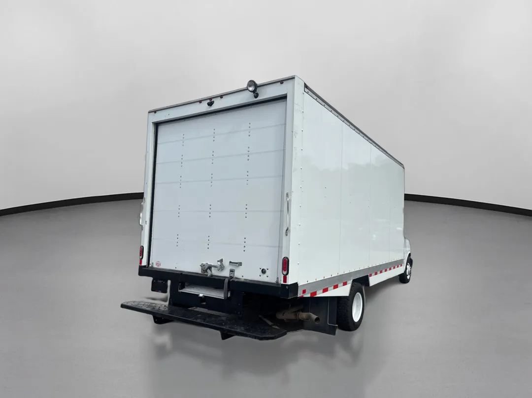 Used 2024 Chevrolet Express 3500 w/ Power Convenience Package RWD image 10