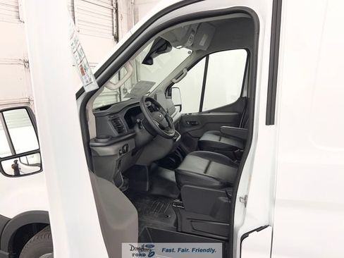 New 2026 Ford Transit 250 148 Medium Roof w/ Load Area Protection Package RWD image 32