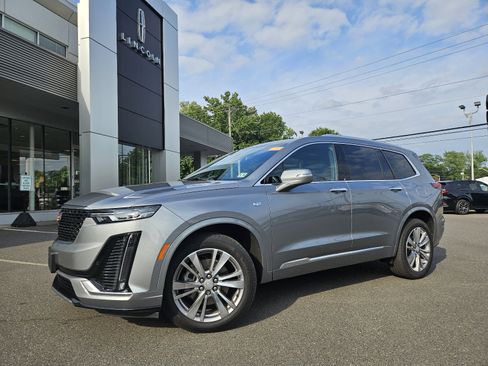 Used 2024 Cadillac XT6 Premium Luxury AWD/4WD image 1