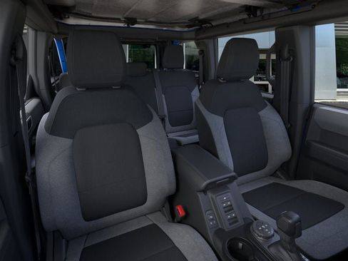New 2025 Ford Bronco 4-Door image 10