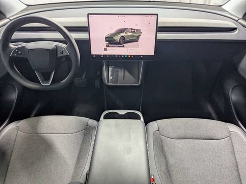 Used 2026 Tesla Model Y 2WD image 6