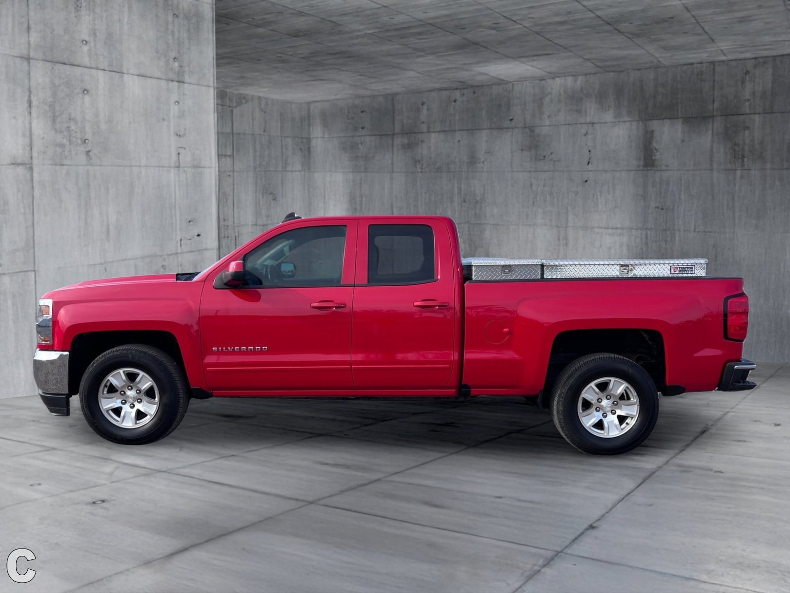Used 2017 Chevrolet Silverado 1500 LT w/ All Star Edition RWD image 3