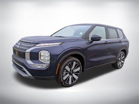 New 2026 Mitsubishi Outlander SE image 8