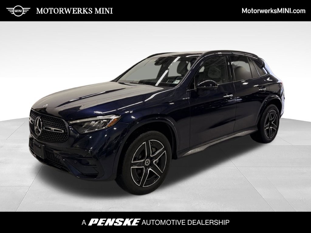 Used 2023 Mercedes-Benz GLC 300 4MATIC image 1