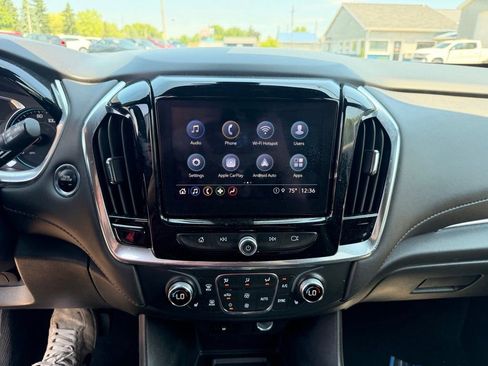 Used 2023 Chevrolet Traverse LT AWD/4WD image 12