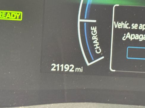 Used 2025 Toyota Camry SE w/ Convenience Package FWD image 25