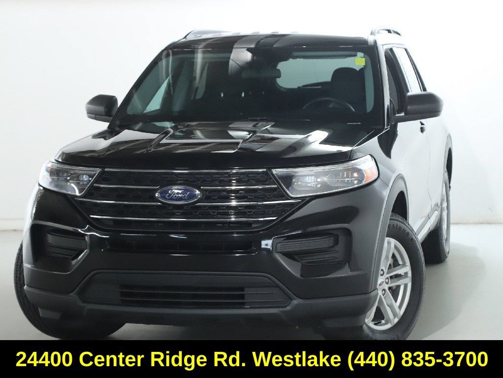 Used 2022 Ford Explorer XLT AWD/4WD image 3