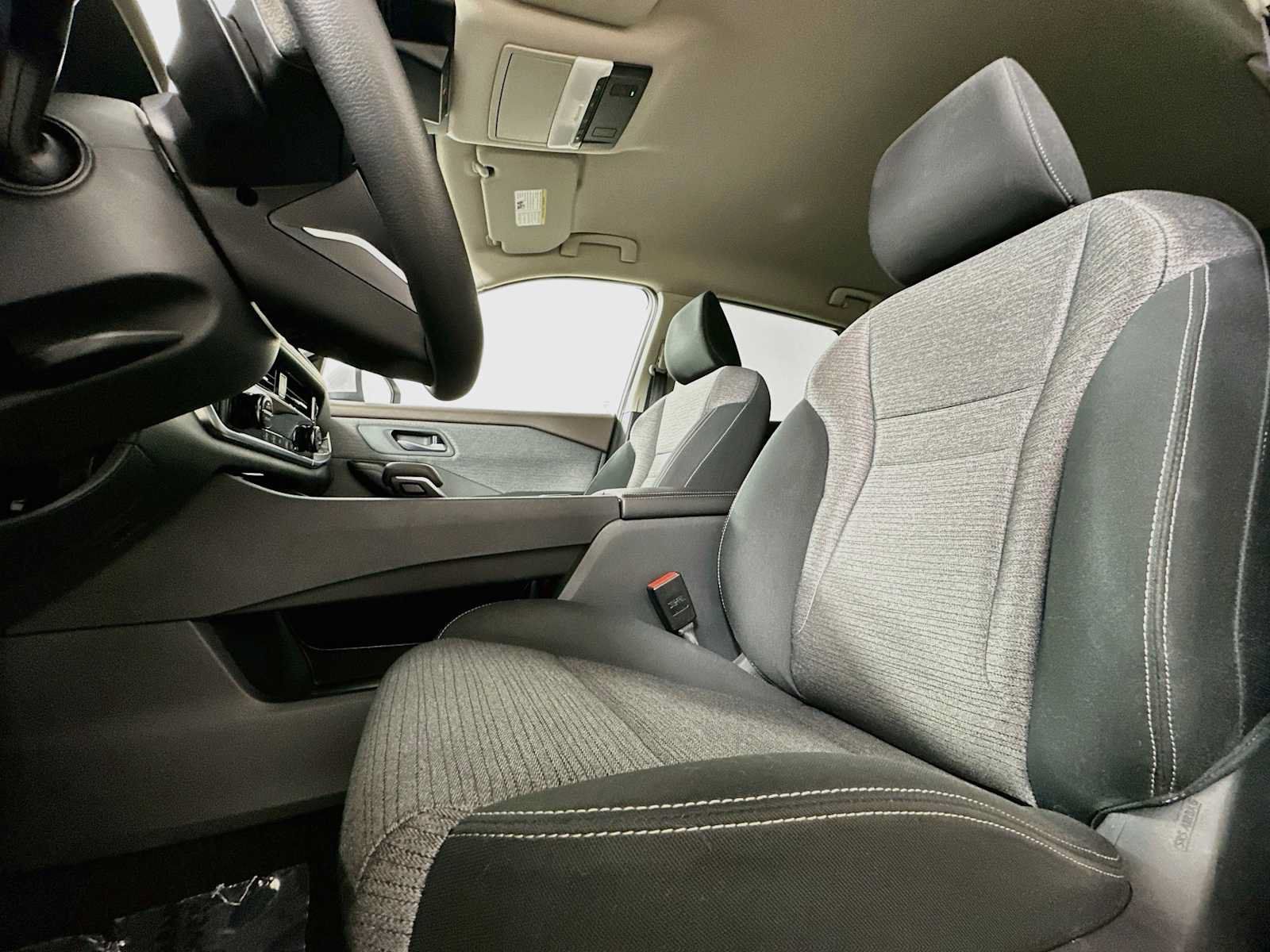 Used 2021 Nissan Rogue SV AWD/4WD image 18