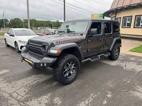 Used 2019 Jeep Wrangler Unlimited Rubicon AWD/4WD image 2