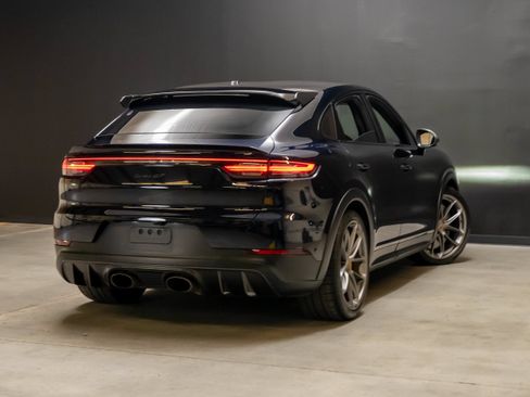 Used 2022 Porsche Cayenne Turbo GT AWD/4WD image 7
