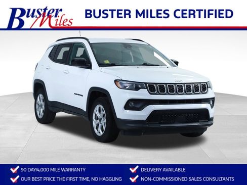 Used 2025 Jeep Compass Latitude image 1