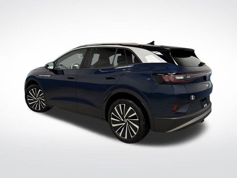 Used 2023 Volkswagen ID.4 Pro S Plus image 3