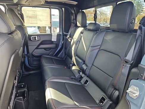 New 2026 Jeep Gladiator Rubicon image 14