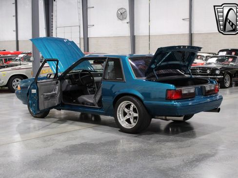 Used 1993 Ford Mustang LX image 17
