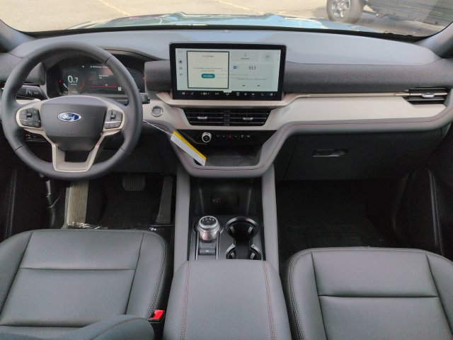 New 2027 Ford Explorer Active w/ Active Comfort Package RWD image 15