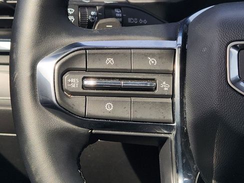 Used 2025 GMC Acadia Elevation FWD image 26