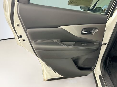Used 2023 Nissan Murano S AWD/4WD image 26