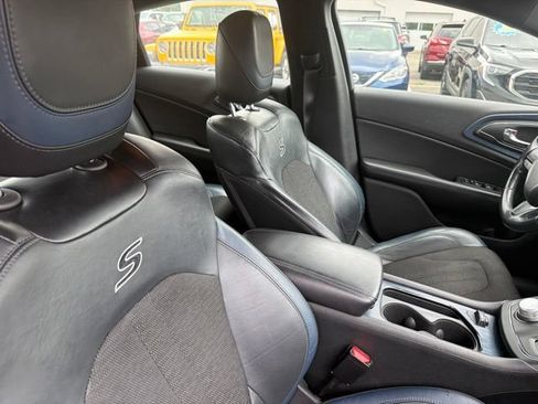 Used 2015 Chrysler 200 S w/ Navigation & Sound Group I FWD image 28